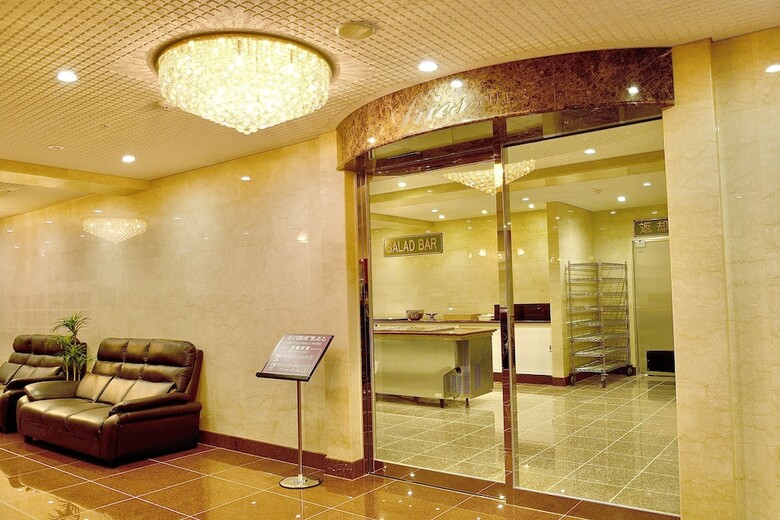 Kyoto Universal Hotel Karasuma