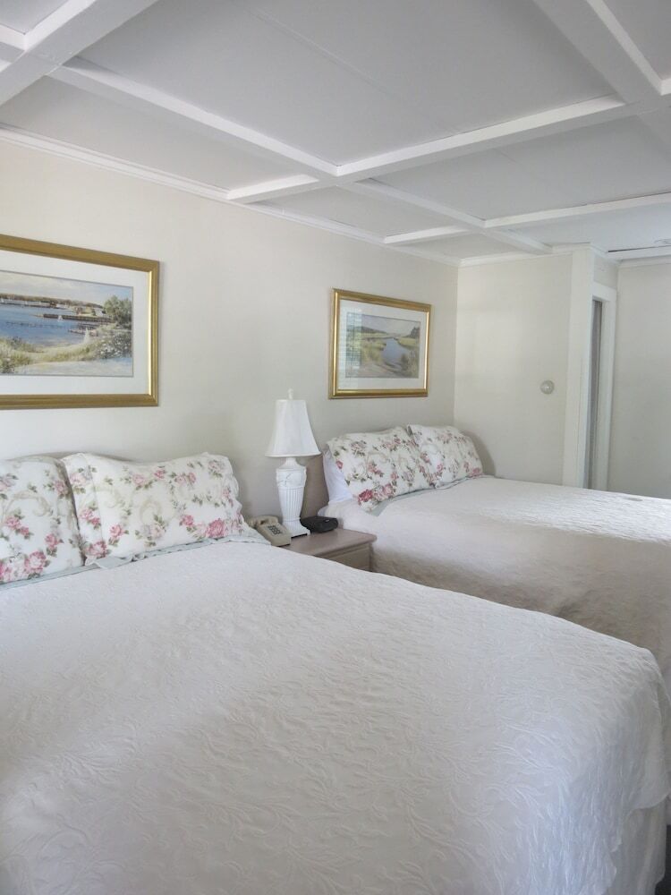 Hotel Shoreway Acres Inn & Cape Cod Lodging