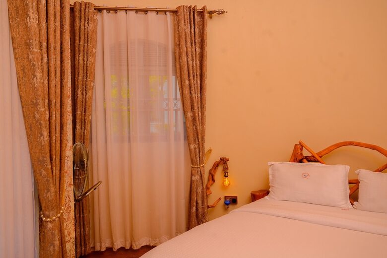 Hotel Croylandz Cottages