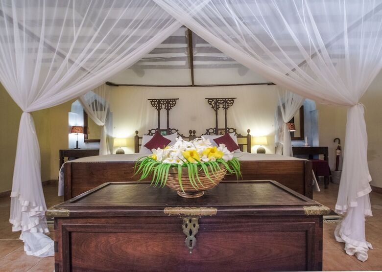 Hotel Amani Beach Resort