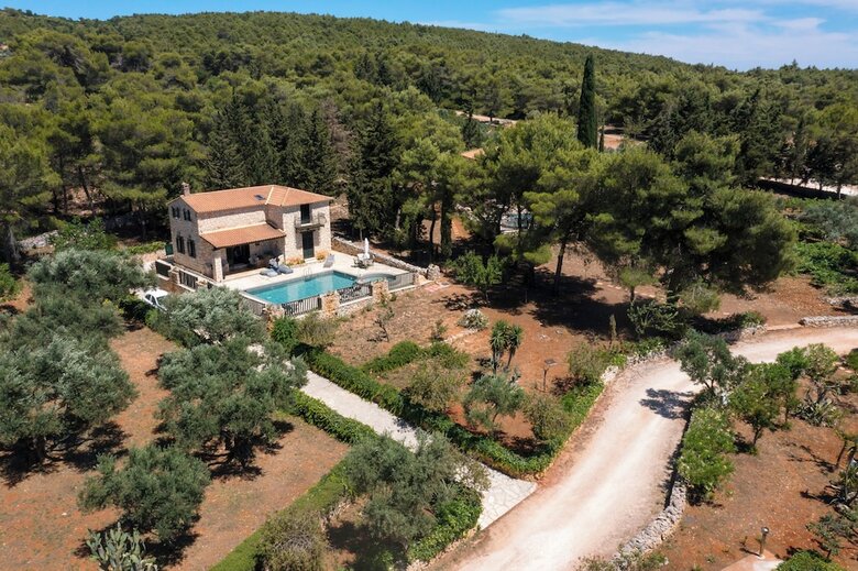 Aresti Mountain Resort