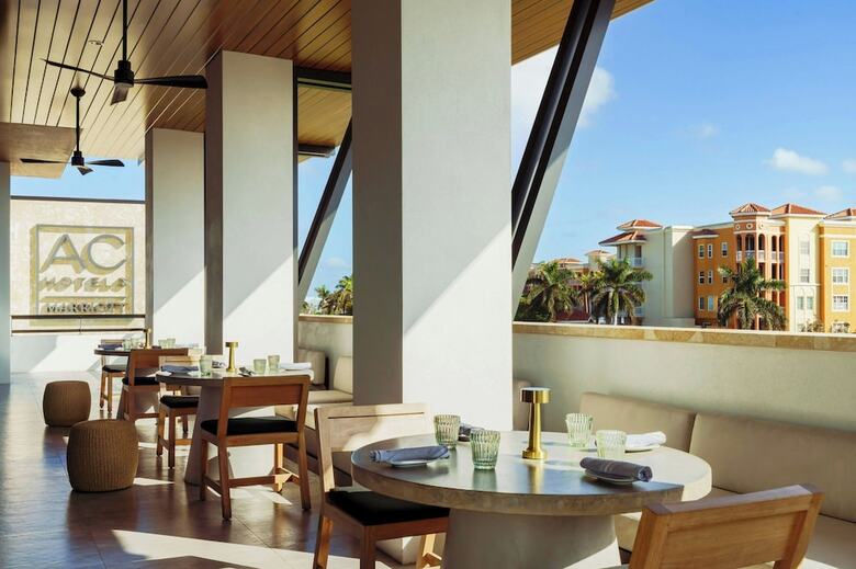 AC Hotel By Marriott Naples 5th Avenue