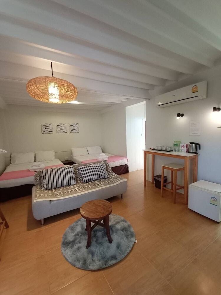 Udee Cozy Hotel