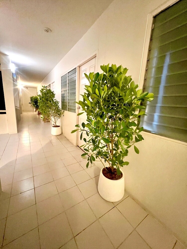 Udee Cozy Hotel