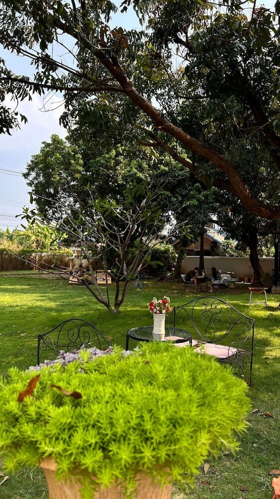 Udee Cozy Hotel