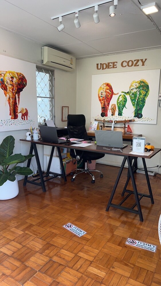Udee Cozy Hotel