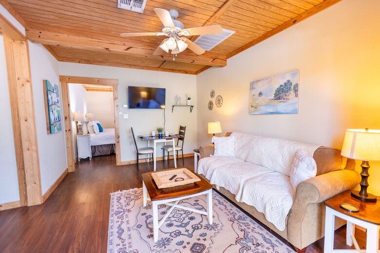 Mystic Hill Suites