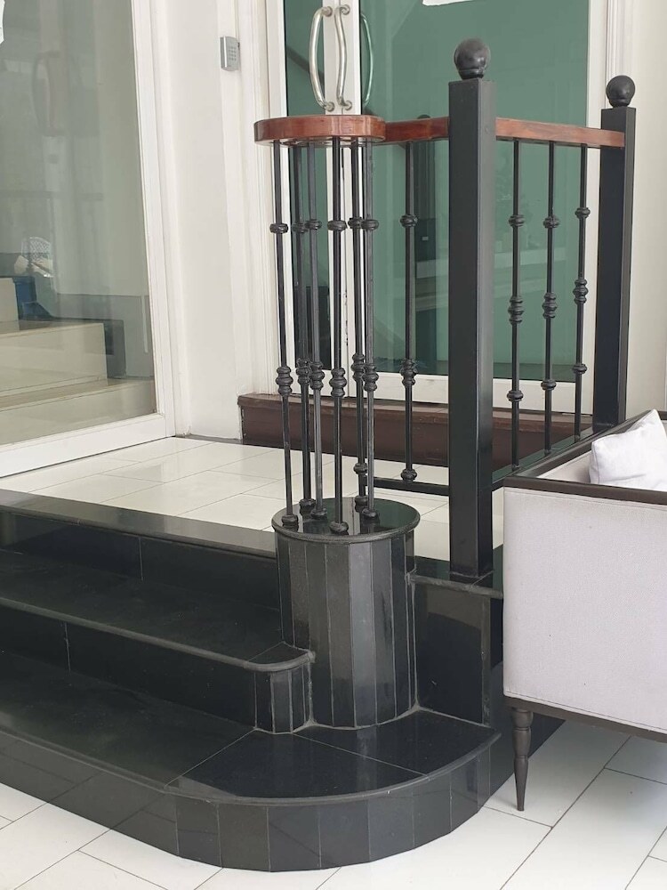 Hotel Ks Suites