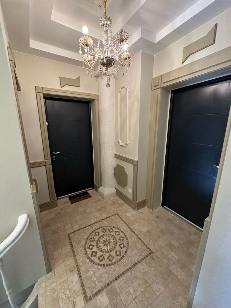 Hotel 5 Pl. Marcadieu