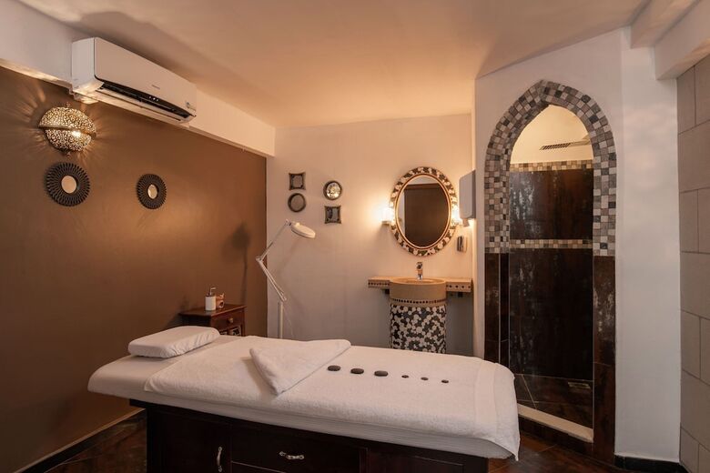 Hotel Element Dar Es Salaam