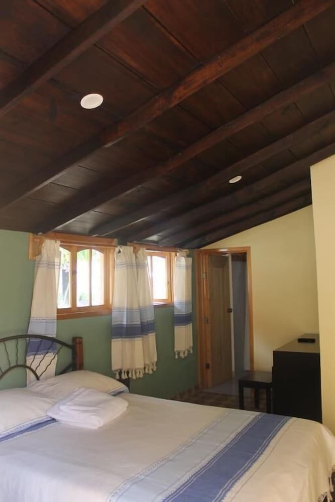 Hotel De Las Flores
