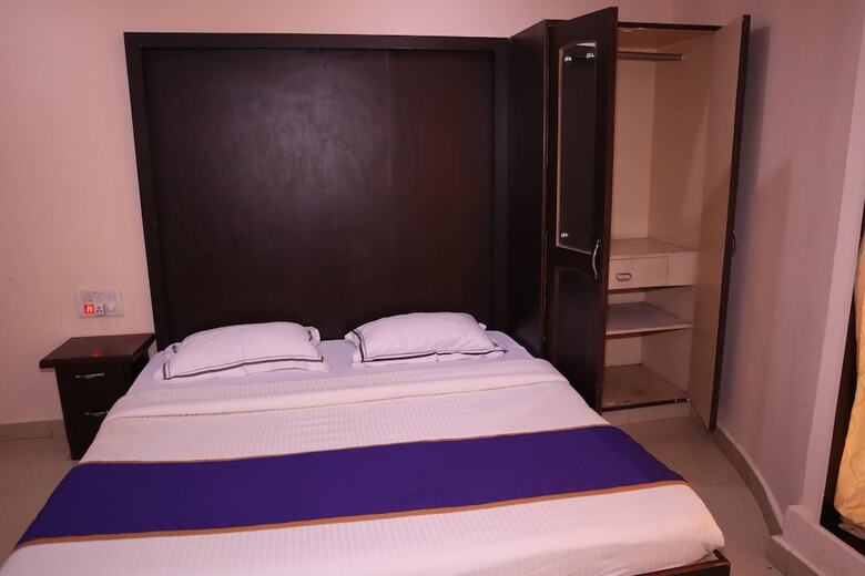 Hotel Smilestay Bns Lodge