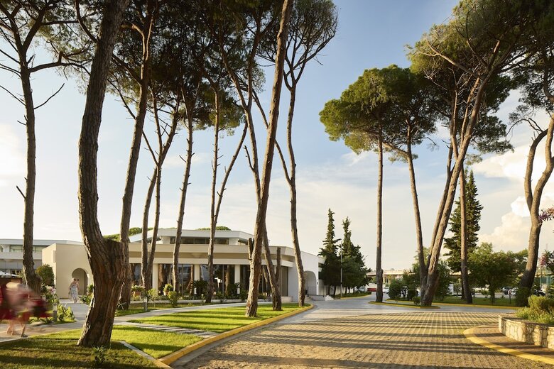 Hotel Sol Tropikal Durres