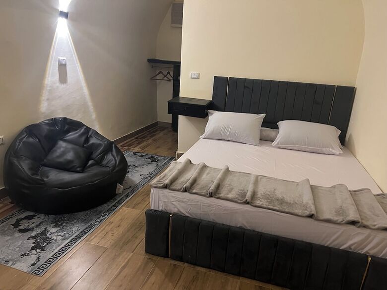 Bed & Breakfast Camp Pyramids View Hotel