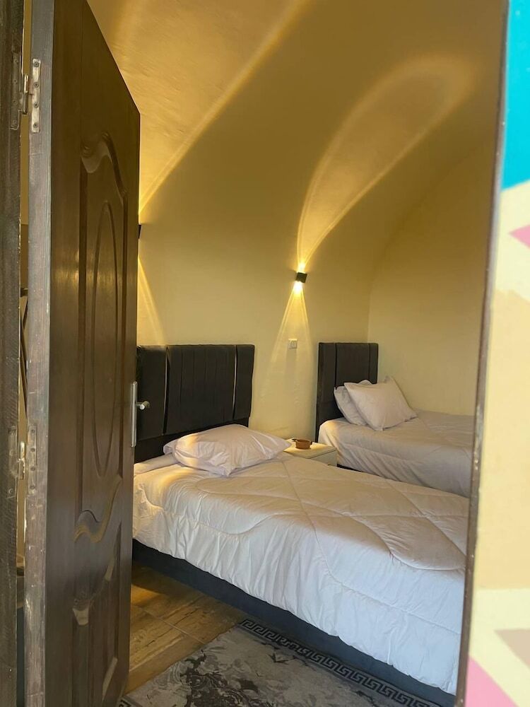 Bed & Breakfast Camp Pyramids View Hotel