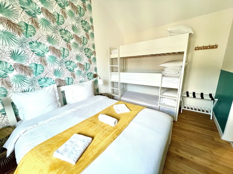 Hotel Guesthouse Close To Disney