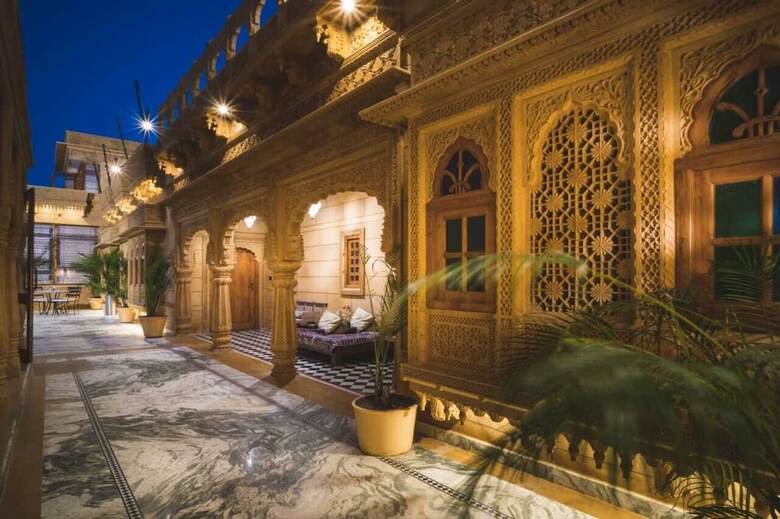 Hotel Grand Khalifa