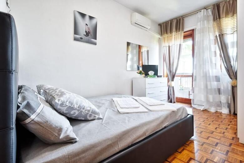Apt Venice City