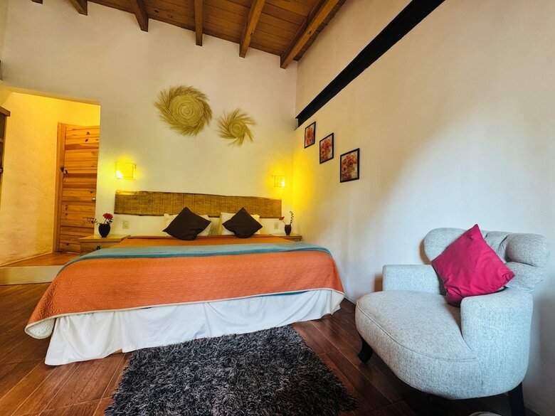 Encino House Hotel Boutique