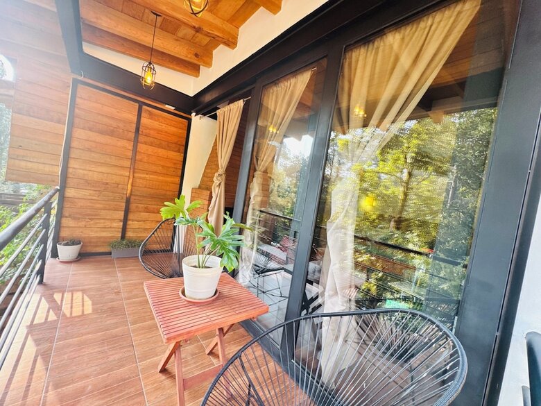 Encino House Hotel Boutique