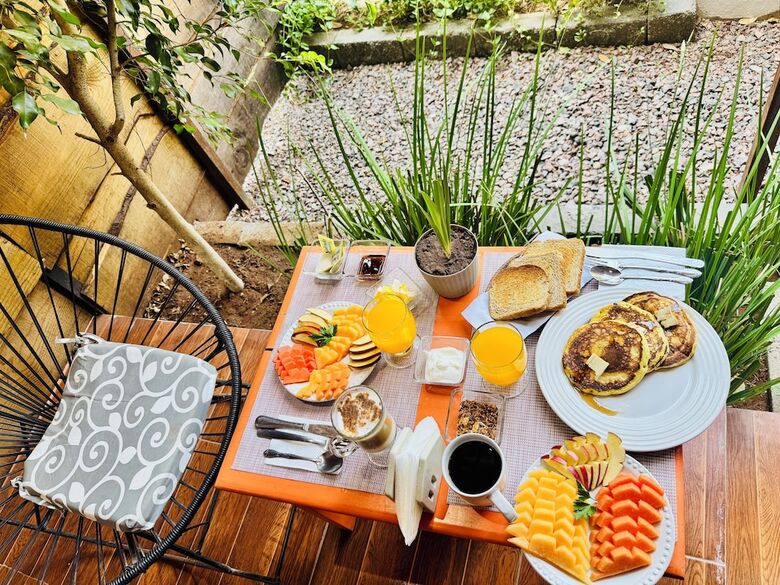 Encino House Hotel Boutique