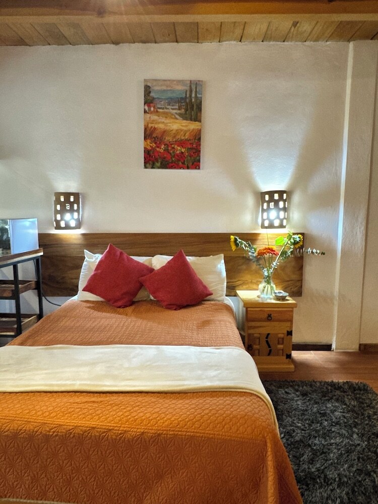 Encino House Hotel Boutique
