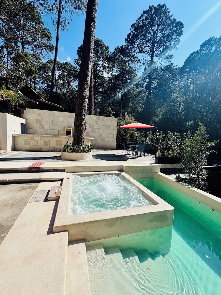 Encino House Hotel Boutique