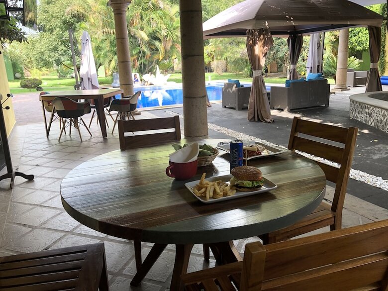 Hotel El Jard�n De En Medio