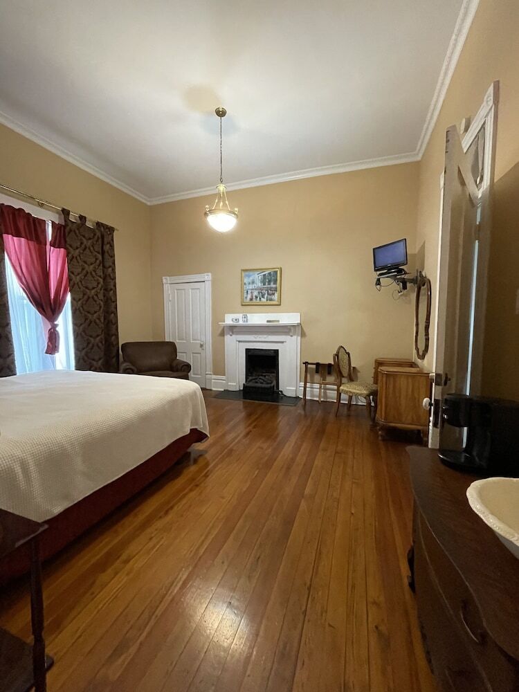 Bed & Breakfast Carriage Lane Inn