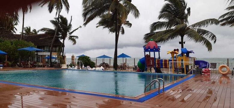 Hotel Salama Bling Beach Resort