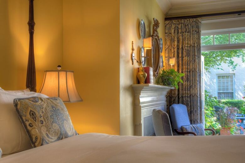 Bed & Breakfast Francis Malbone House Inn