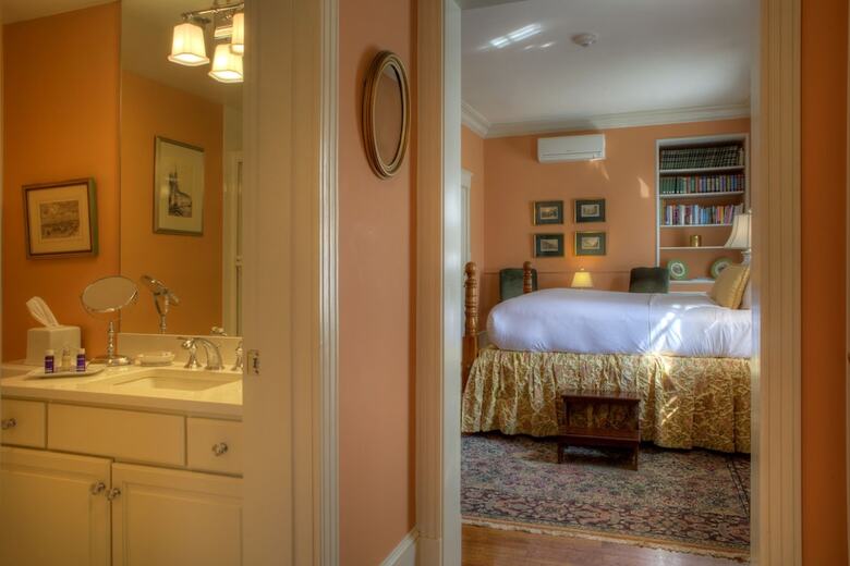 Bed & Breakfast Francis Malbone House Inn