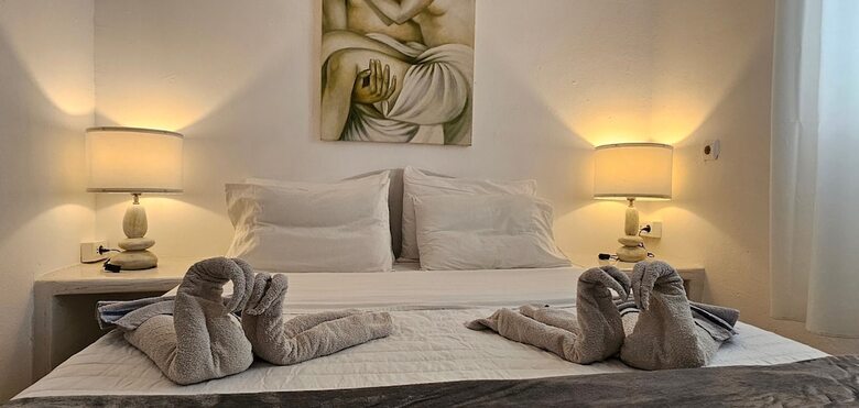 Santorini Studios Pleasure By The Sea
