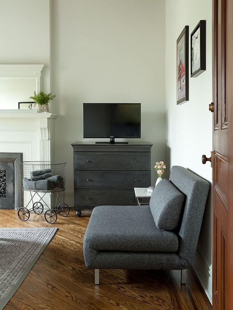 Arlington Place Bed & Breakfast
