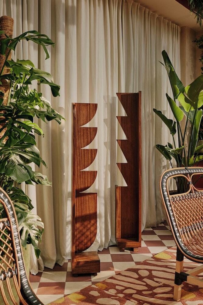 Hotel Ember Locke Kensington