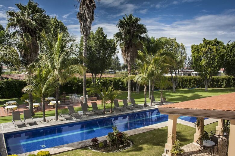 La Esmeralda En El Encanto Hotel Petit