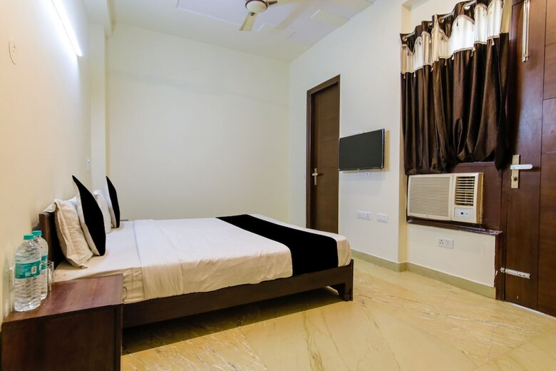 Hotel Artemis 699