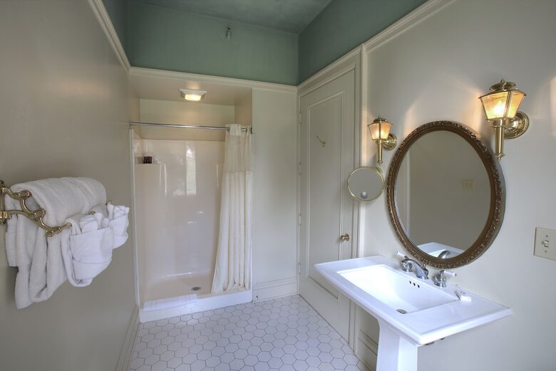 Hotel White Springs Manor A Belhurst Property