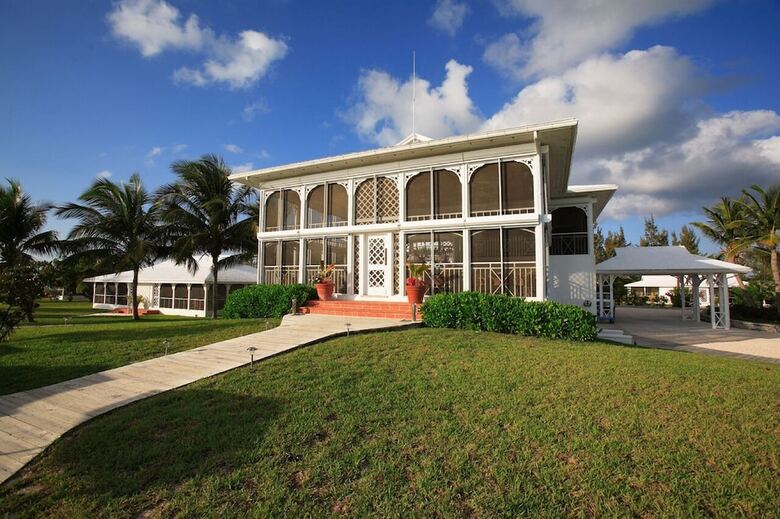 Hotel Cape Santa Maria Beach Resort
