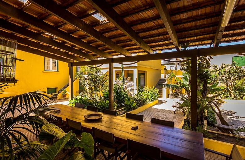 Casa Mestre Guesthouse