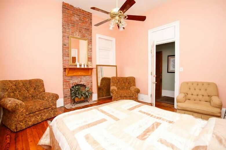 Bed & Breakfast Esplanade Suites
