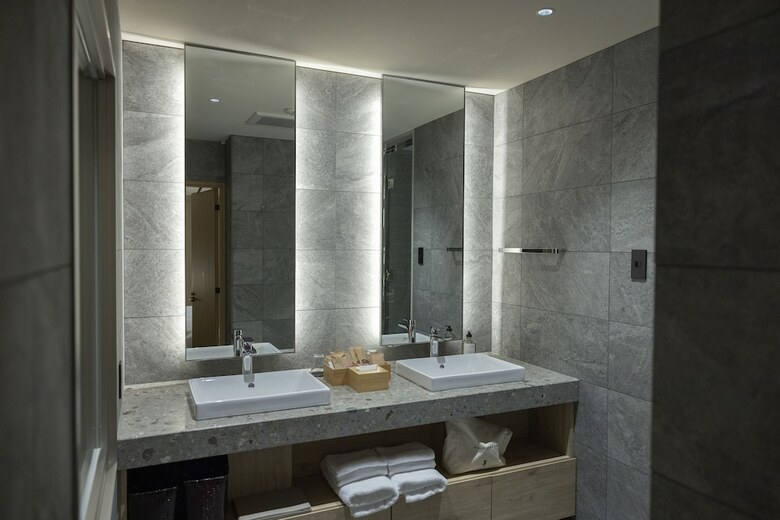 Moksa Rebirth Hotel