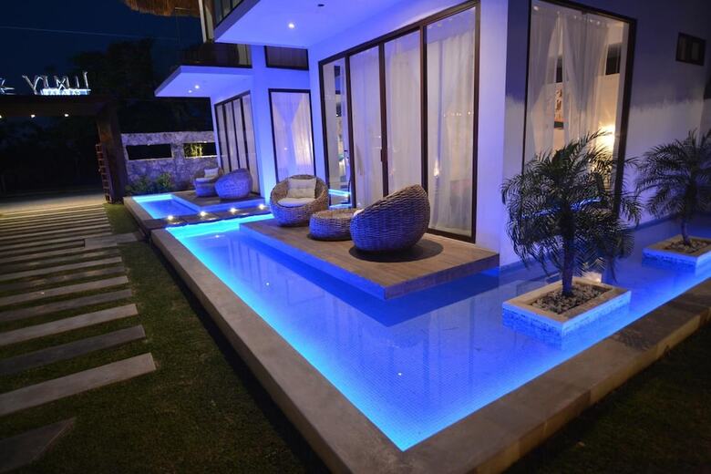 Hotel Caba�as Luxury Bacalar