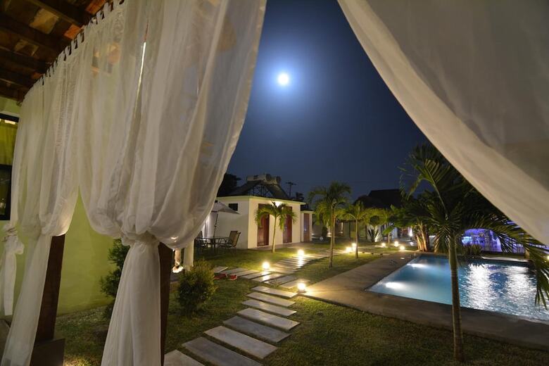 Hotel Caba�as Luxury Bacalar