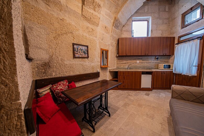 Hotel Chelebi Cave House