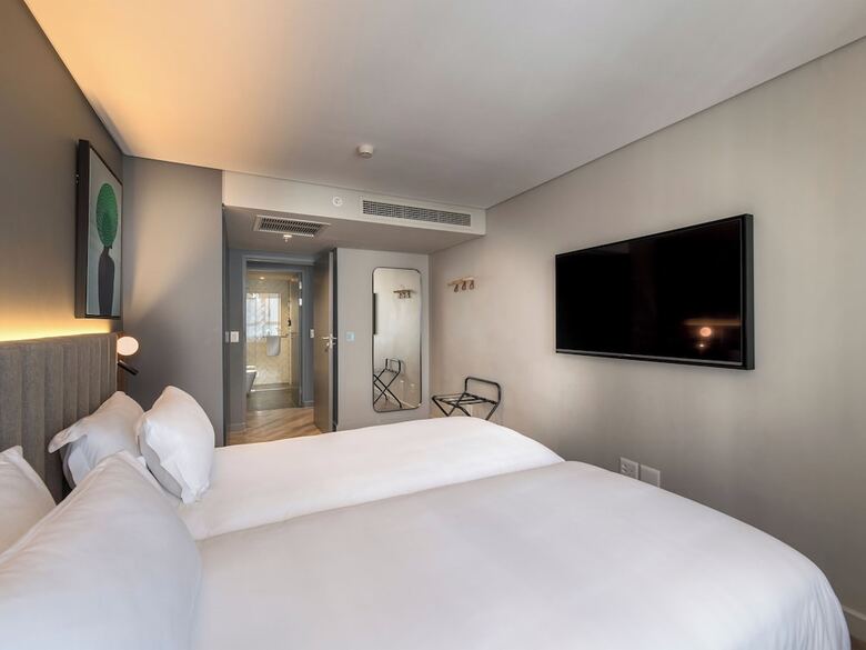 The Rockefeller Hotel By Newmark