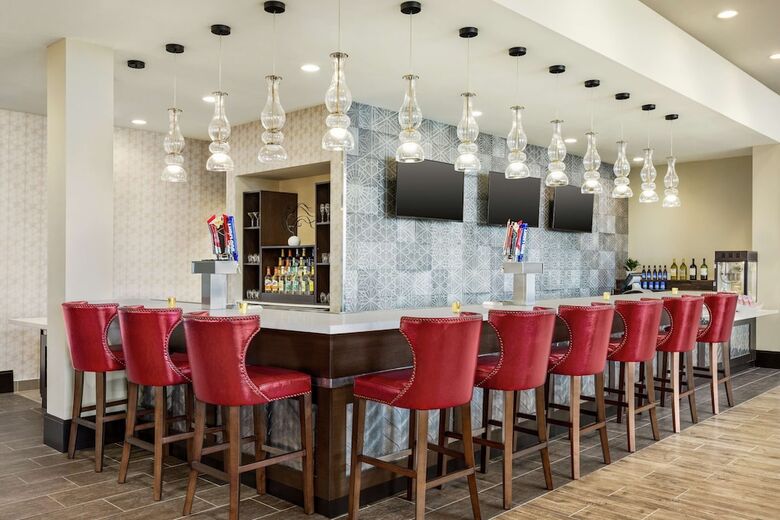 Hotel Embassy Suites By Hilton Round Rock