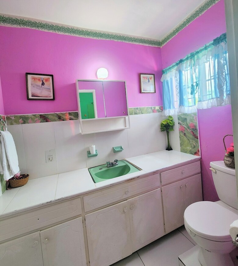 Bed & Breakfast 237 Bratton Ave