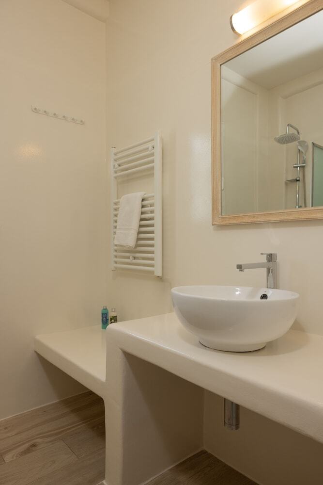 Amaris Mykonian Residence