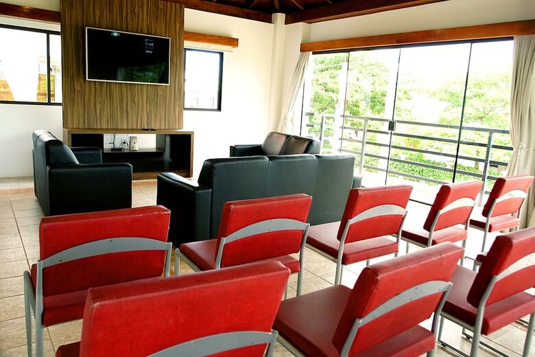 Paraiso Tropical Apartamentos E Camping